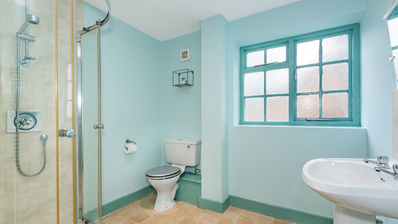 Photo of Bathroom in Warwick-on-Eden