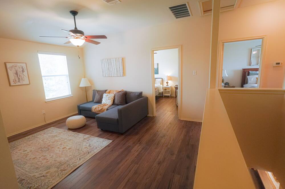 Photo of Livingroom in Manor