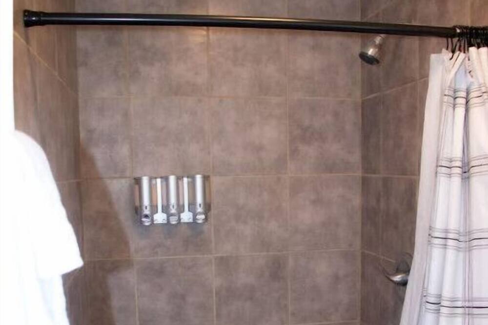 Photo of Bathroom in Lodi