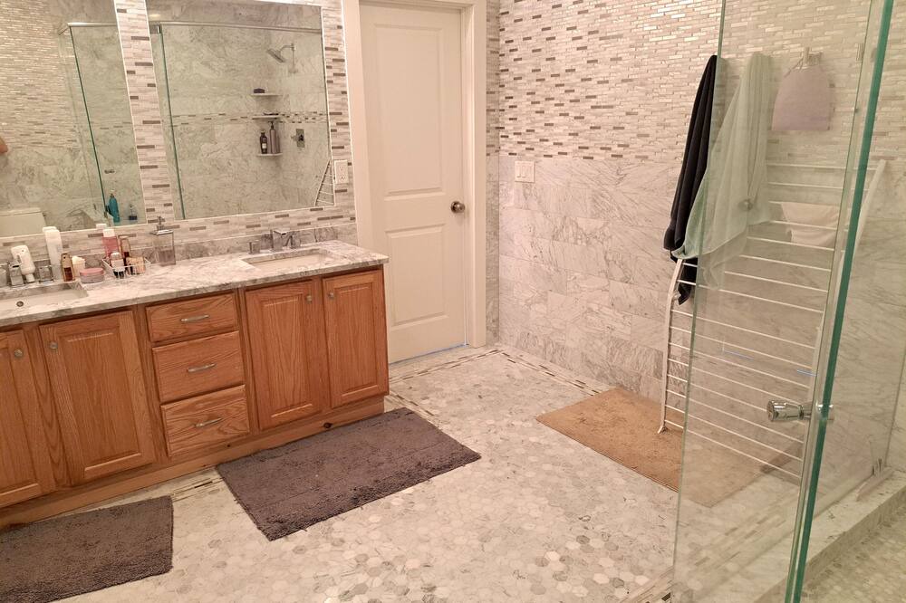 Photo of Bathroom in Hamburg