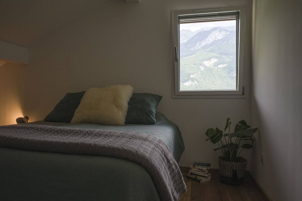 Photo of Others in Bredannaz