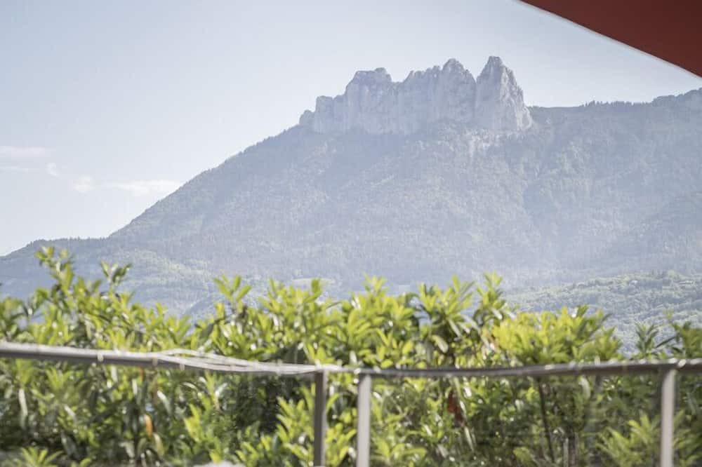 Photo of Others in Bredannaz