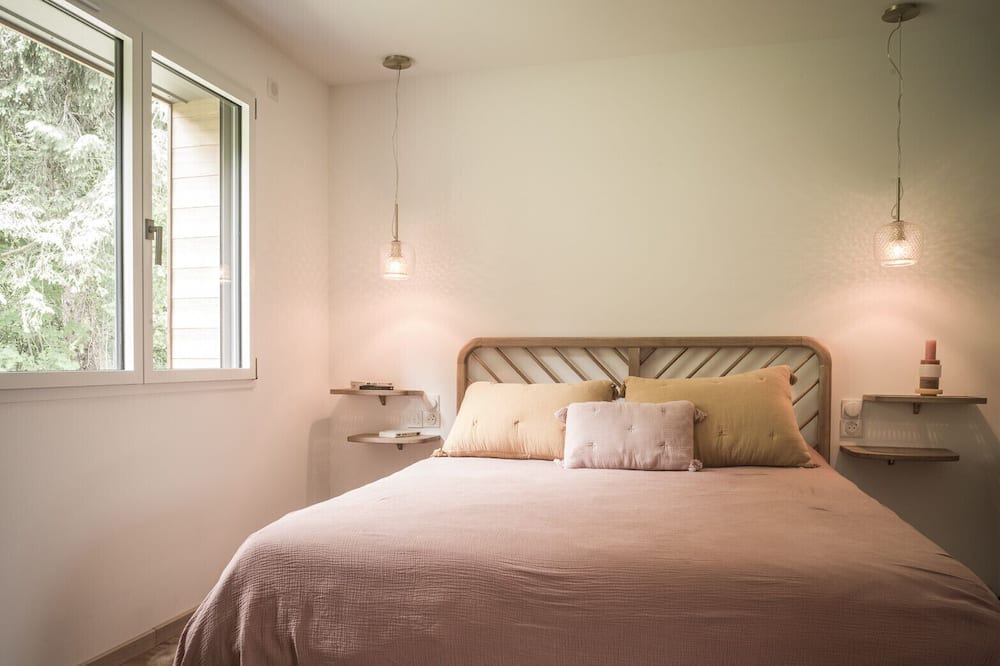 Photo of Others in Bredannaz