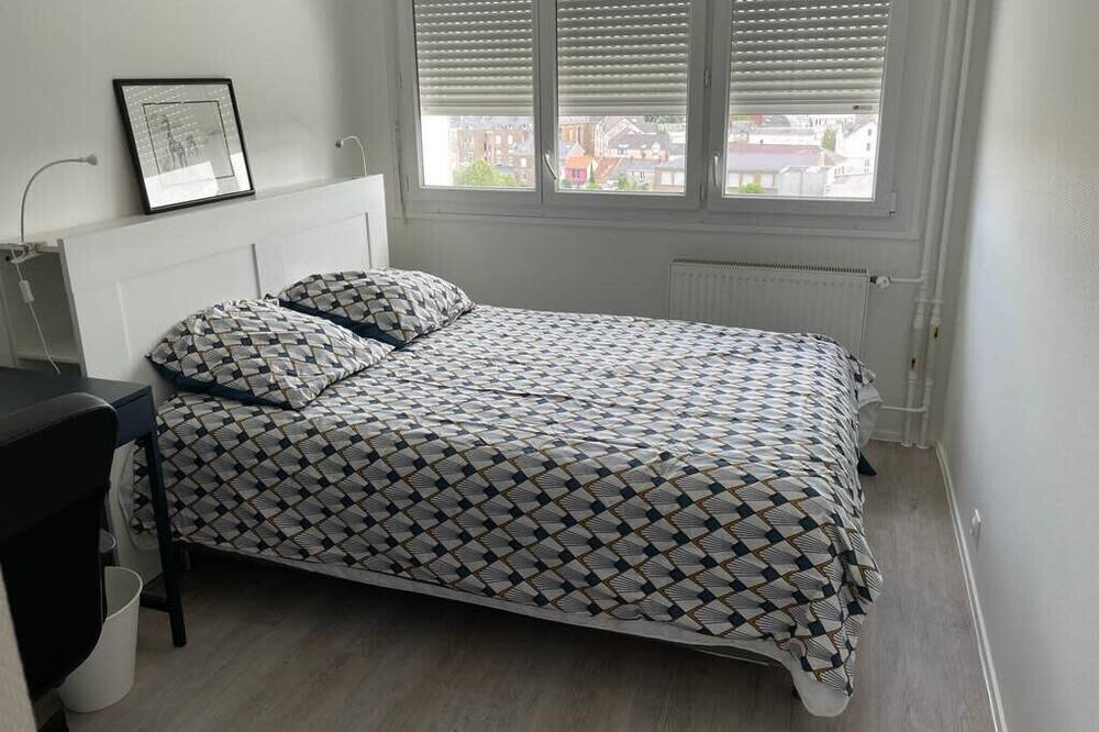Photo of Bedroom in Saint-Jacques - Pirmil