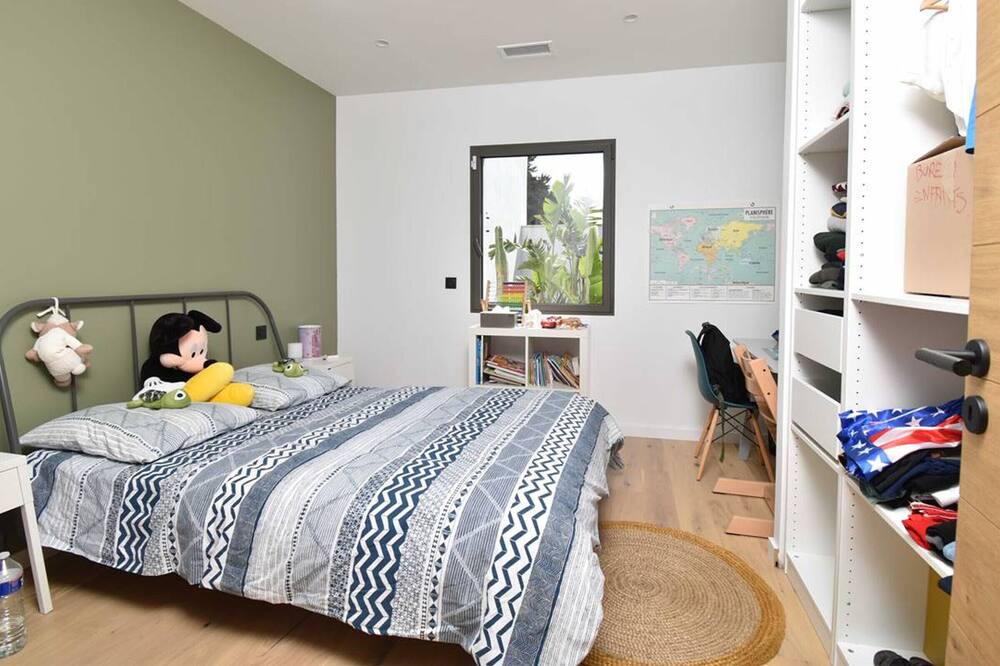 Photo of Bedroom in Saint-Laurent-d'Aigouze