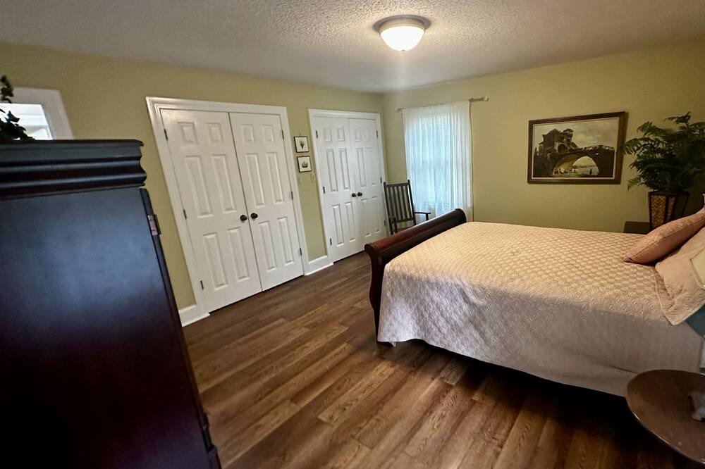 Photo of Bedroom in Charlotte
