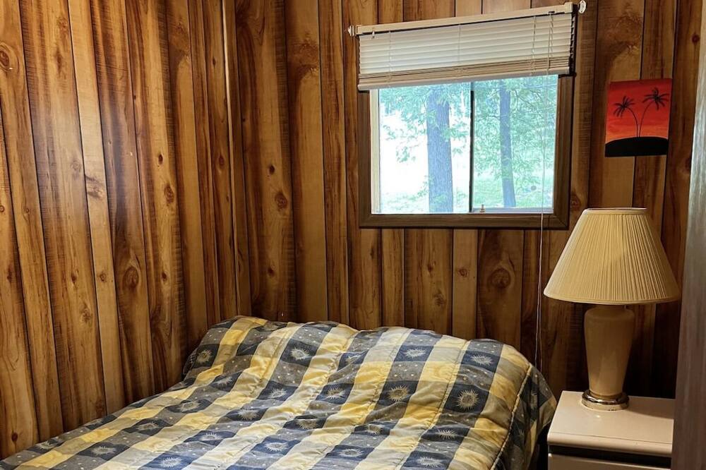 Photo of Bedroom in L'lle-du-College