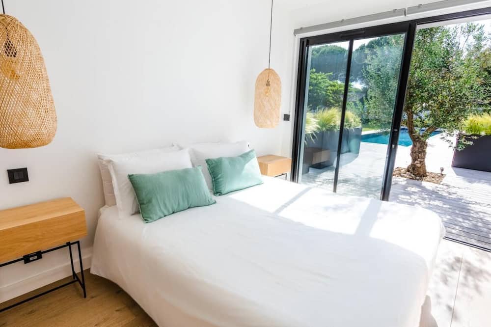 Photo of Bedroom in Les Portes-en-Re