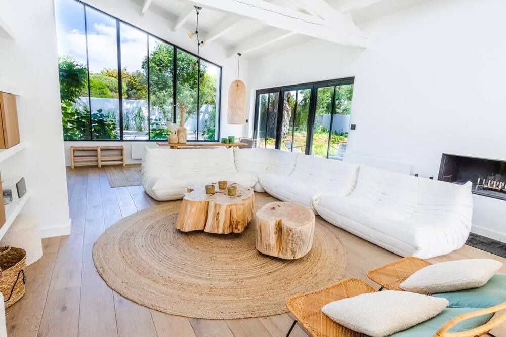 Photo of Livingroom in Les Portes-en-Re