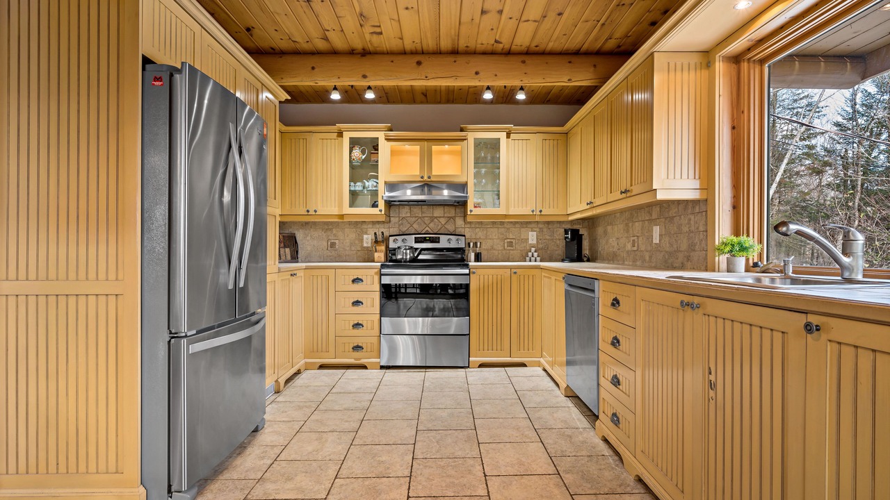 Photo of Kitchen in Saint-Faustin-Lac-Carre
