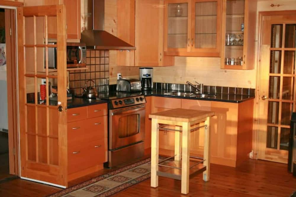 Photo of Kitchen in North Hatley