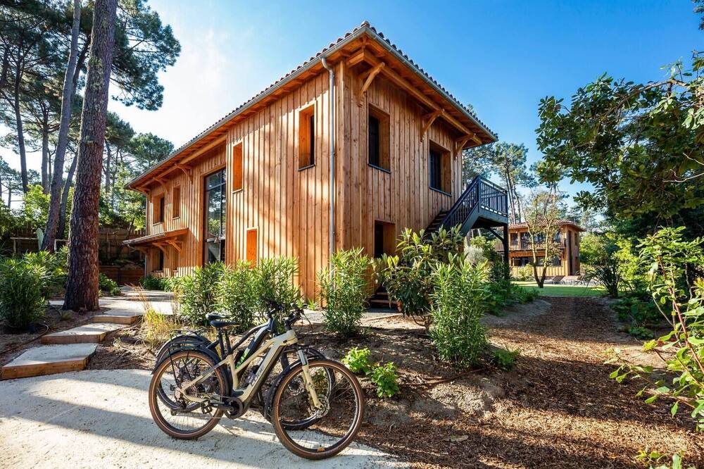 Photo of Outdoor in Le Canon