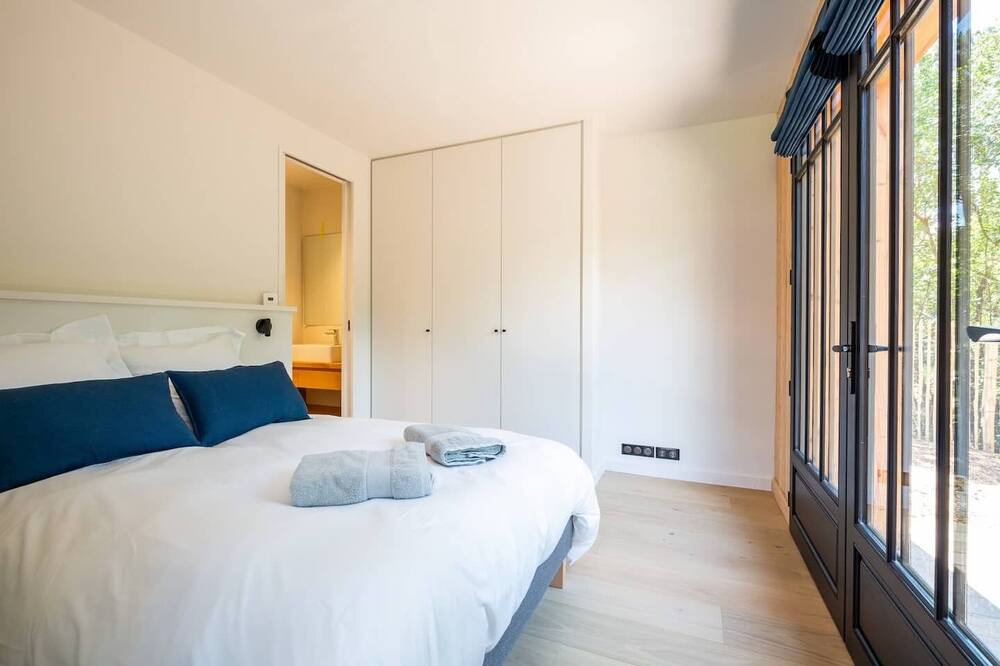 Photo of Bedroom in Le Canon