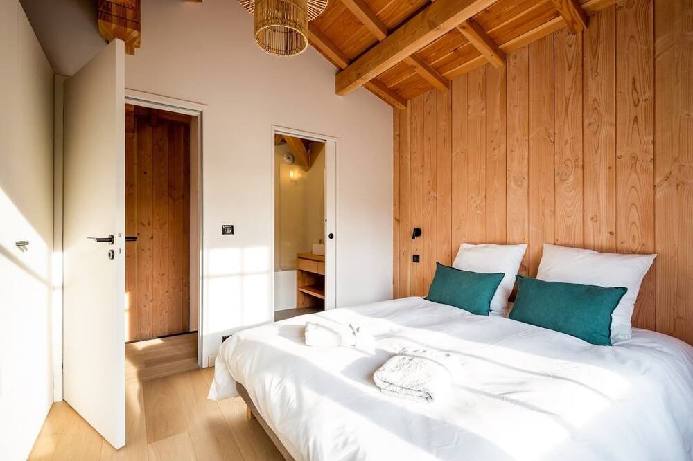 Photo of Bedroom in Le Canon