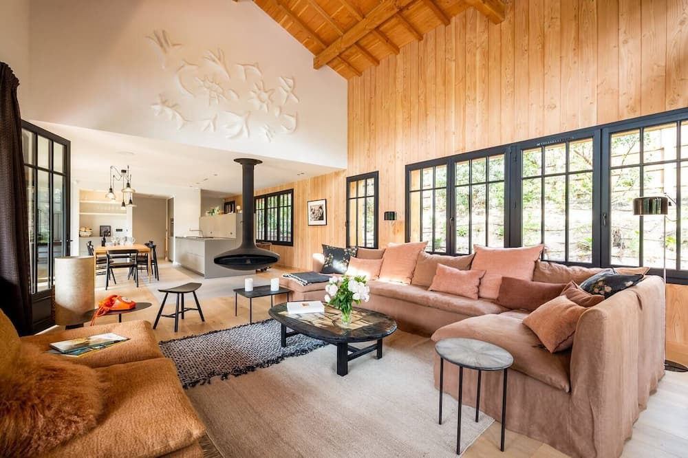 Photo of Livingroom in Le Canon