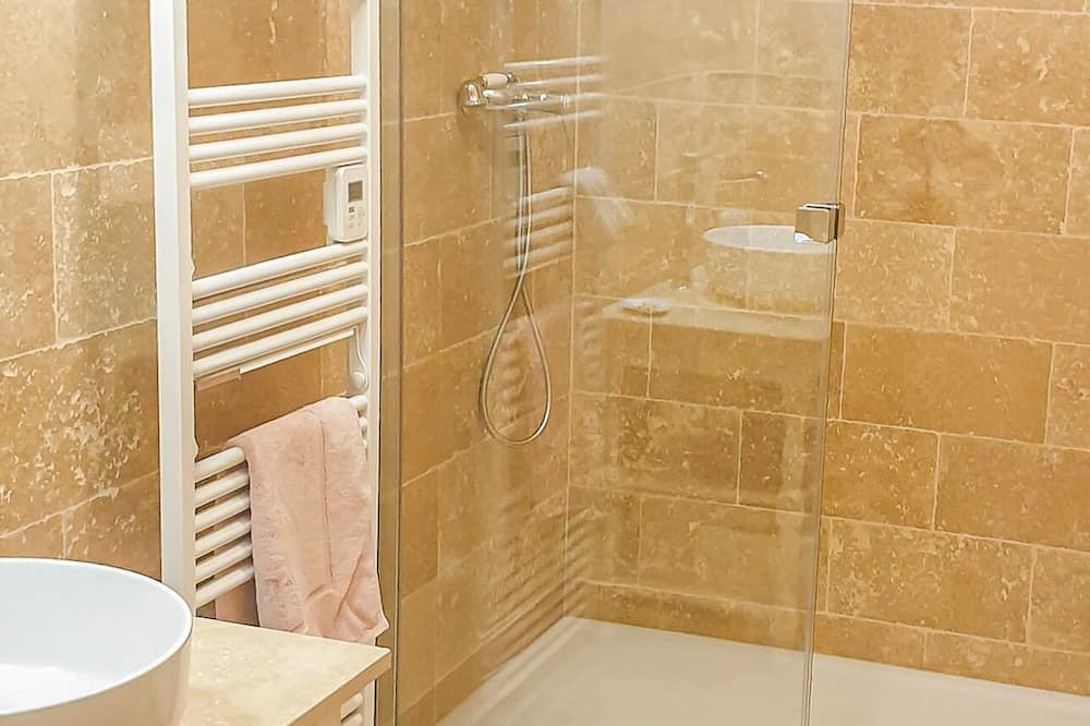 Photo of Bathroom in Albias