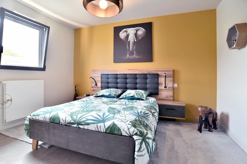 Photo of Bedroom in Le Vivier-sur-Mer