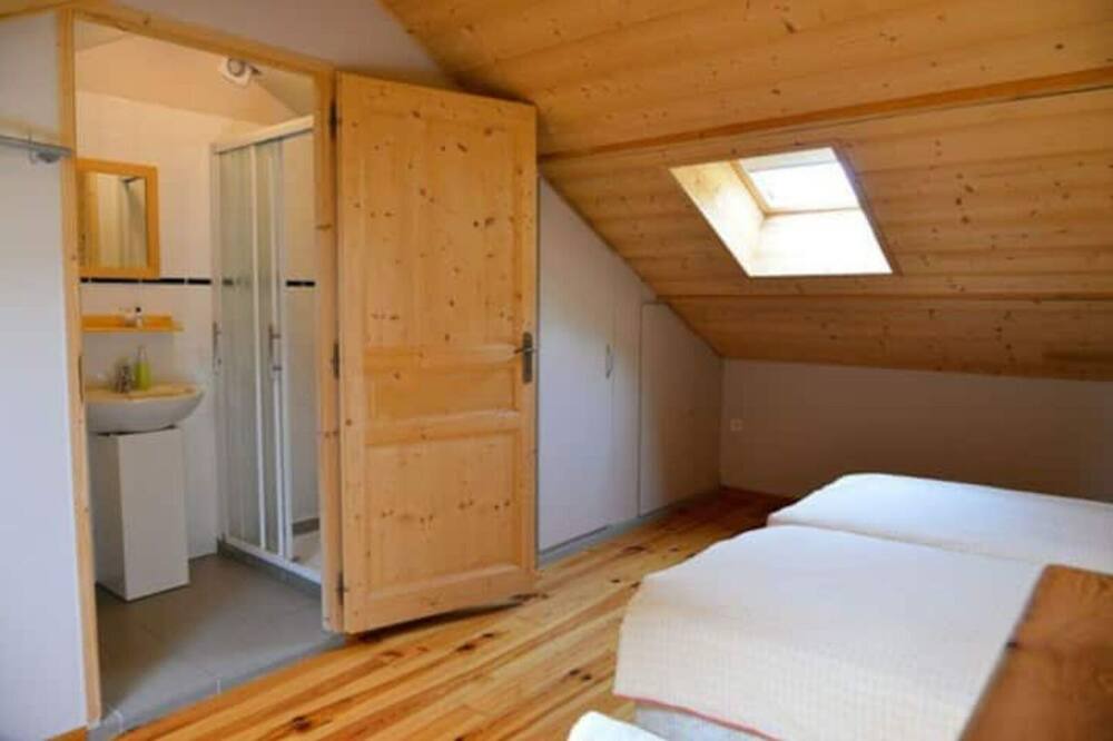 Photo of Bedroom in Saint-Pons
