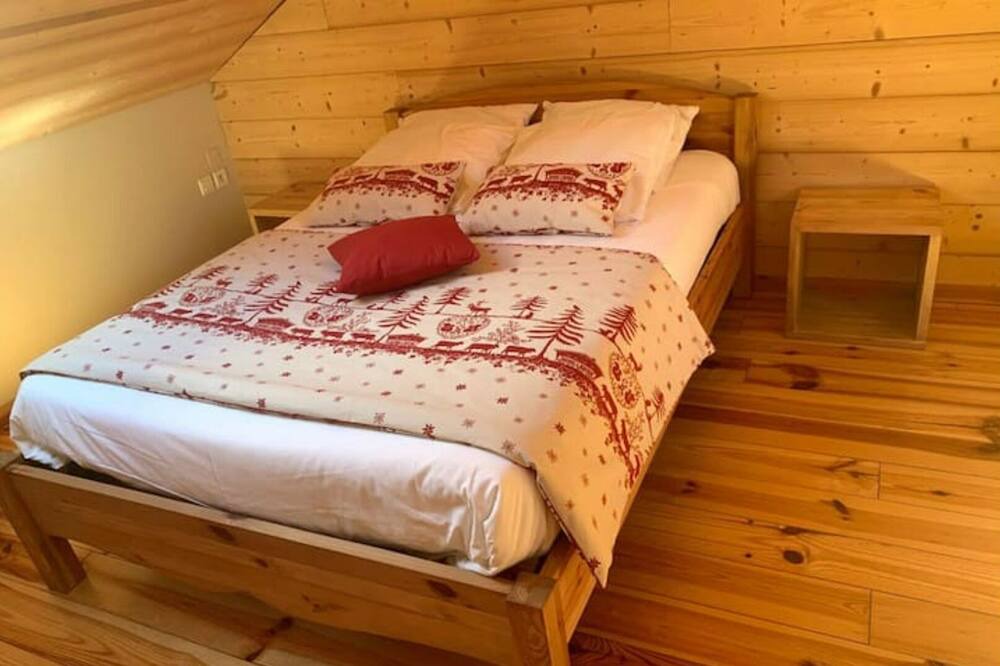 Photo of Bedroom in Saint-Pons