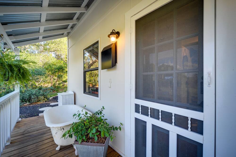 Photo of Outdoor in Spring Branch