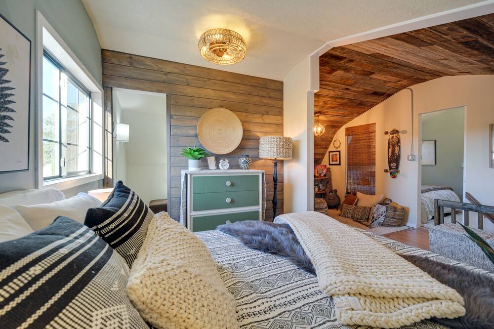 Photo of Livingroom in Spring Branch
