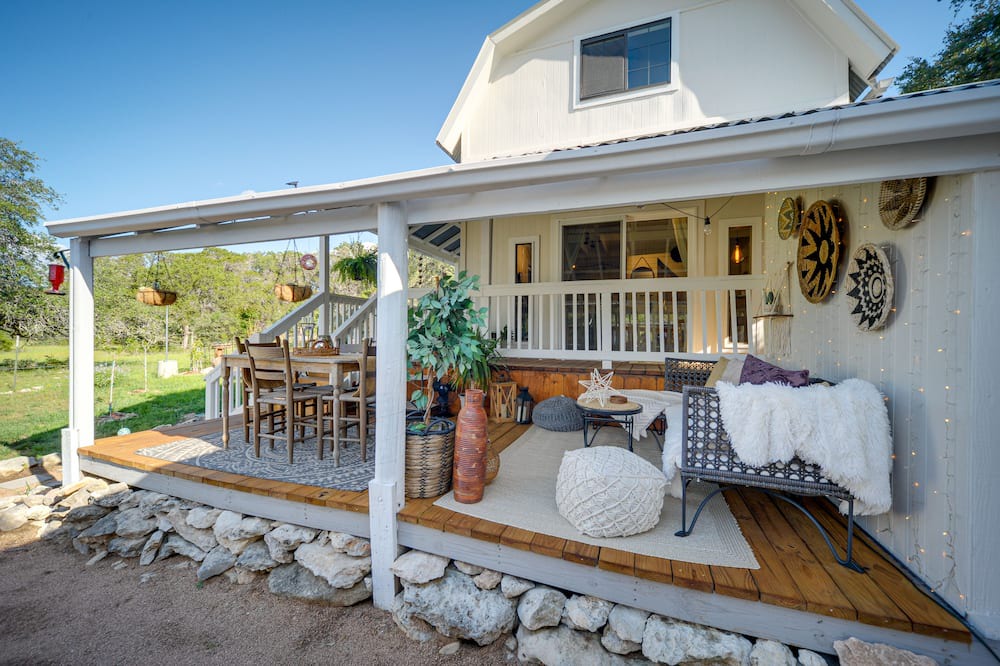 Photo of Patio Balcony in Spring Branch