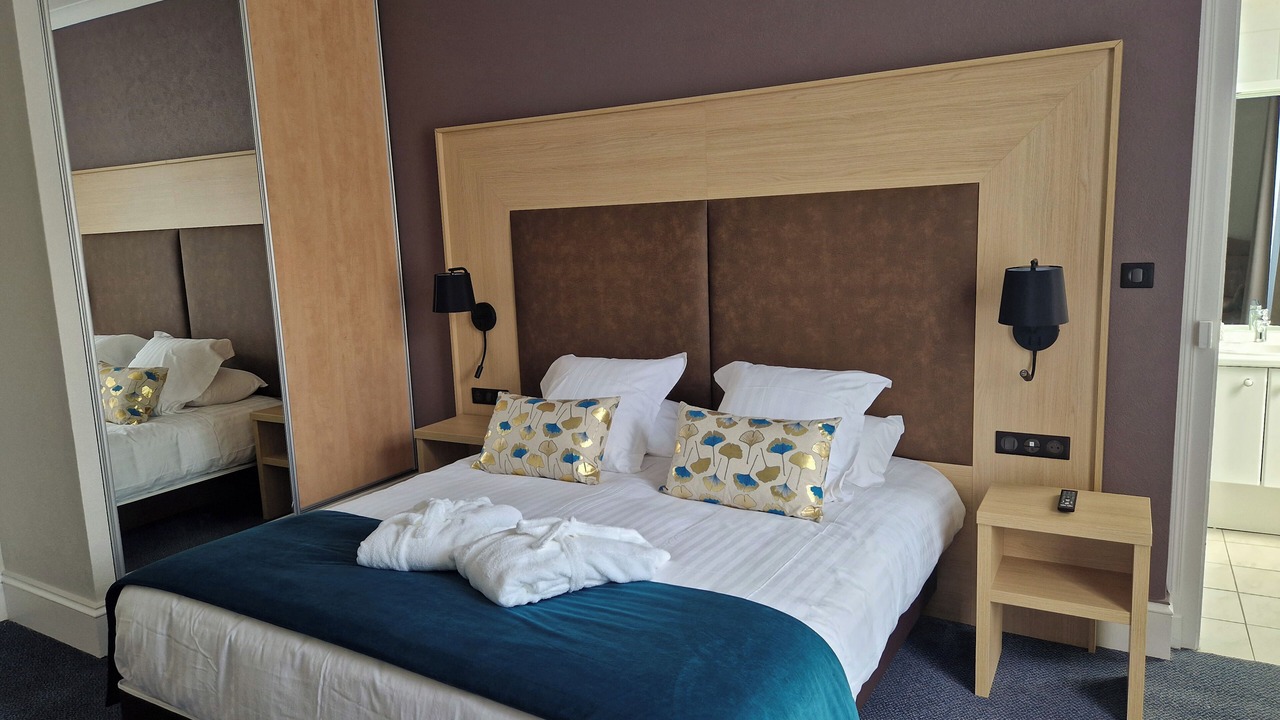 Photo of Bedroom in Contrexeville