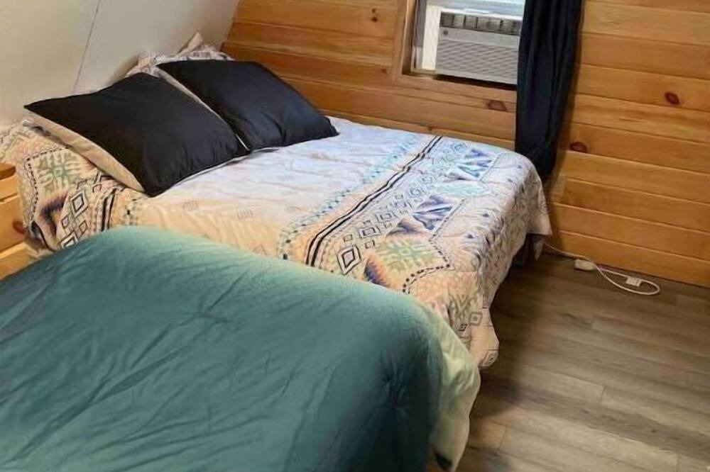 Photo of Bedroom in Ouaquaga