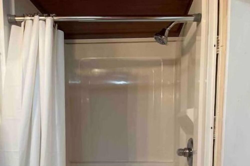 Photo of Bathroom in Ouaquaga
