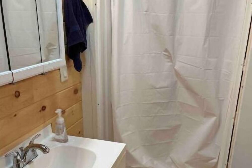 Photo of Bathroom in Ouaquaga