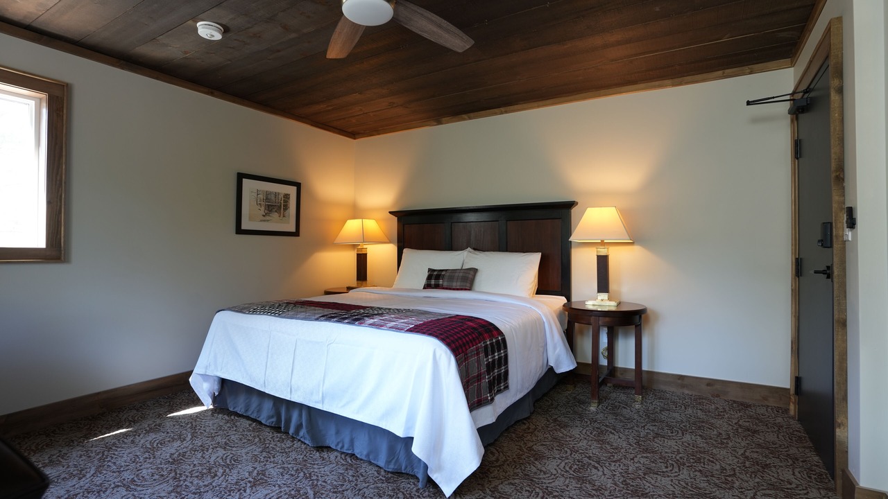 Photo of Bedroom in Algonquin Highlands
