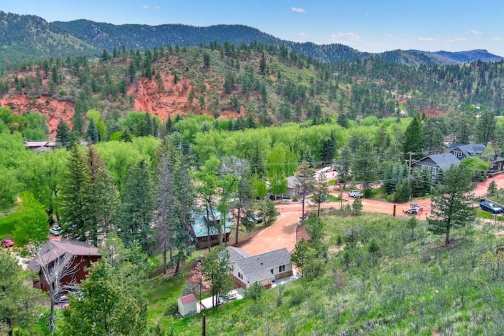 Photo of Others in Green Mountain Falls