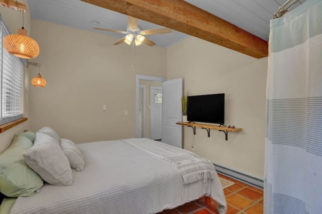Photo of Bedroom in Green Mountain Falls