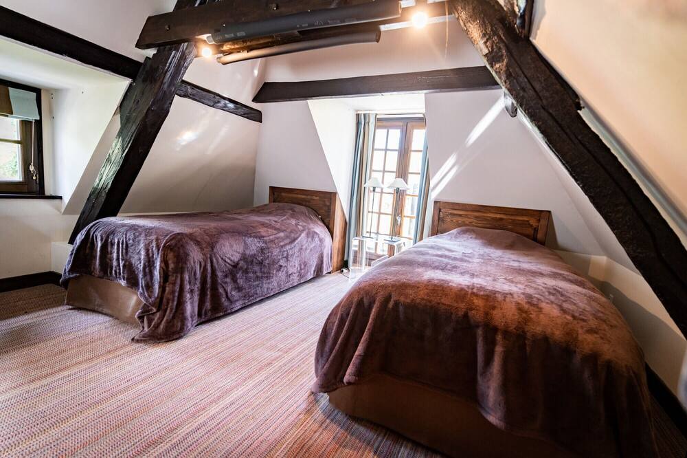 Photo of Bedroom in Saint-Gatien-des-Bois