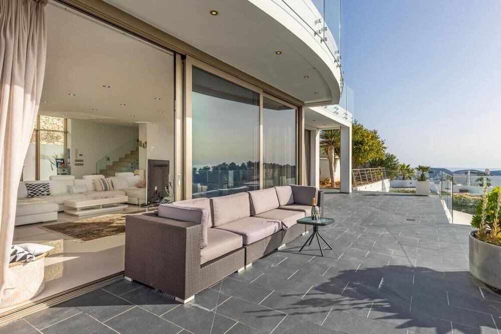 Photo of Patio Balcony in Benimeit
