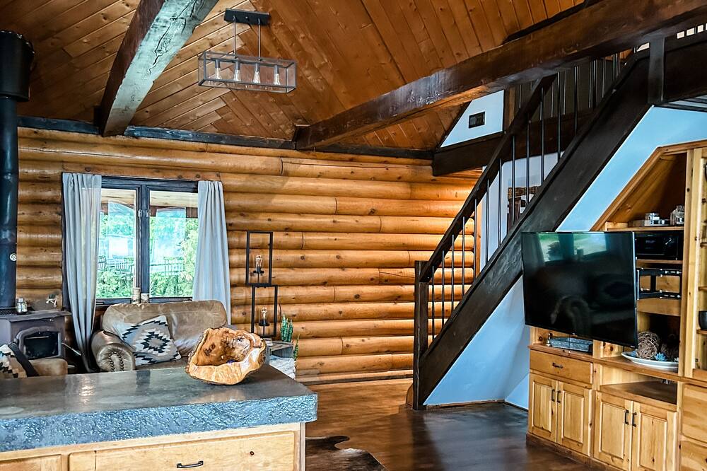 Photo of Kitchen in Colpoys Bay