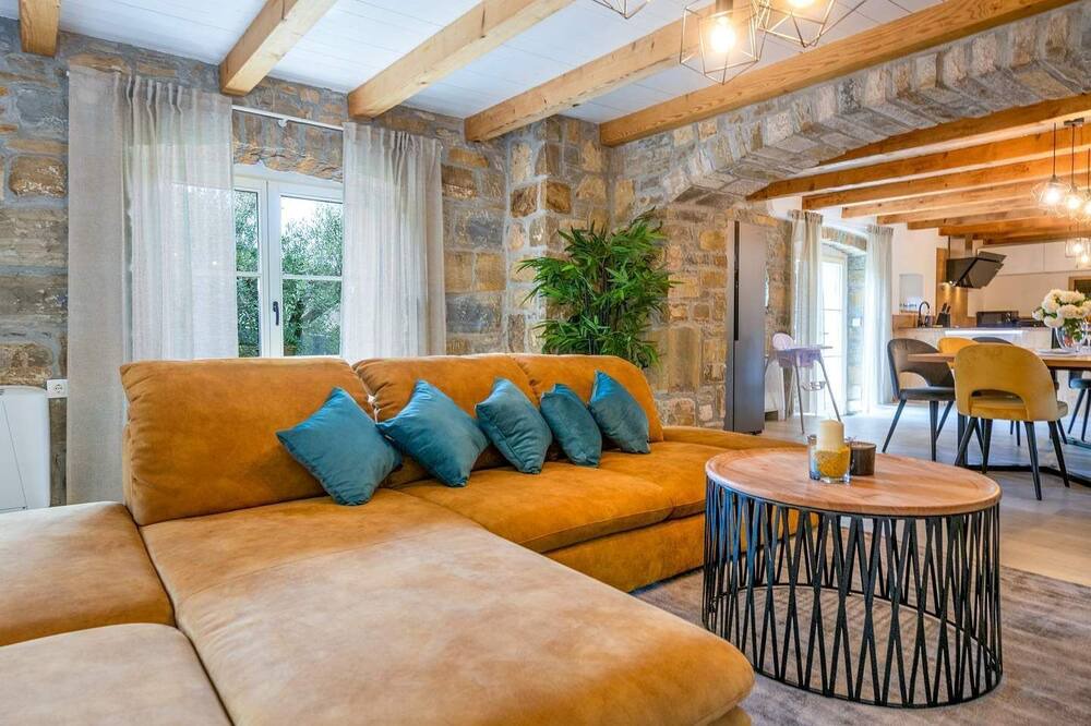 Photo of Livingroom in Beram