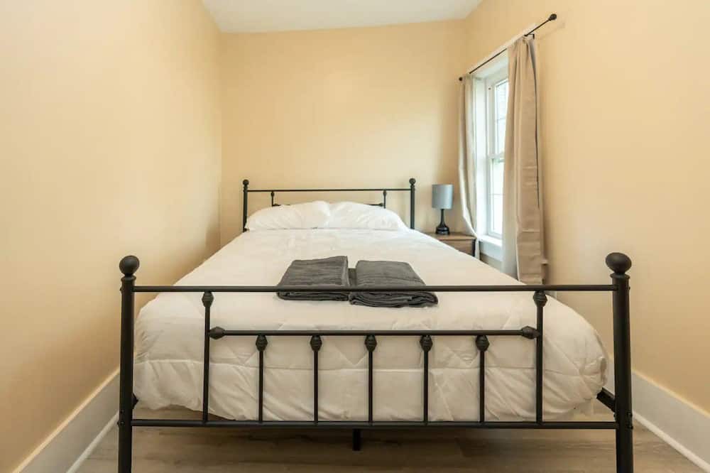 Photo of Bedroom in West Brookfield