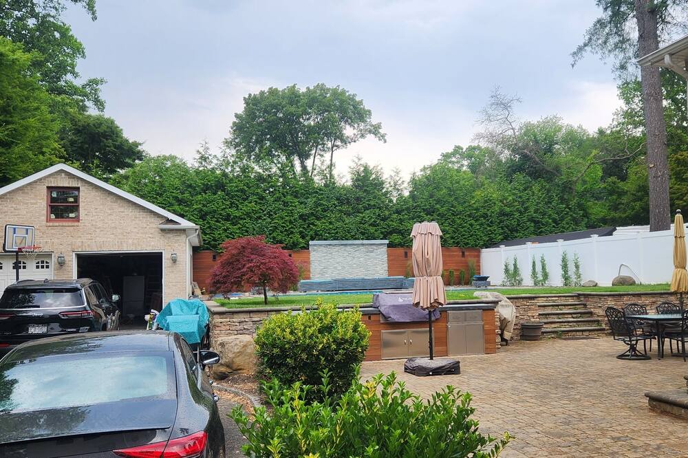 Photo of Outdoor in Glen Cove