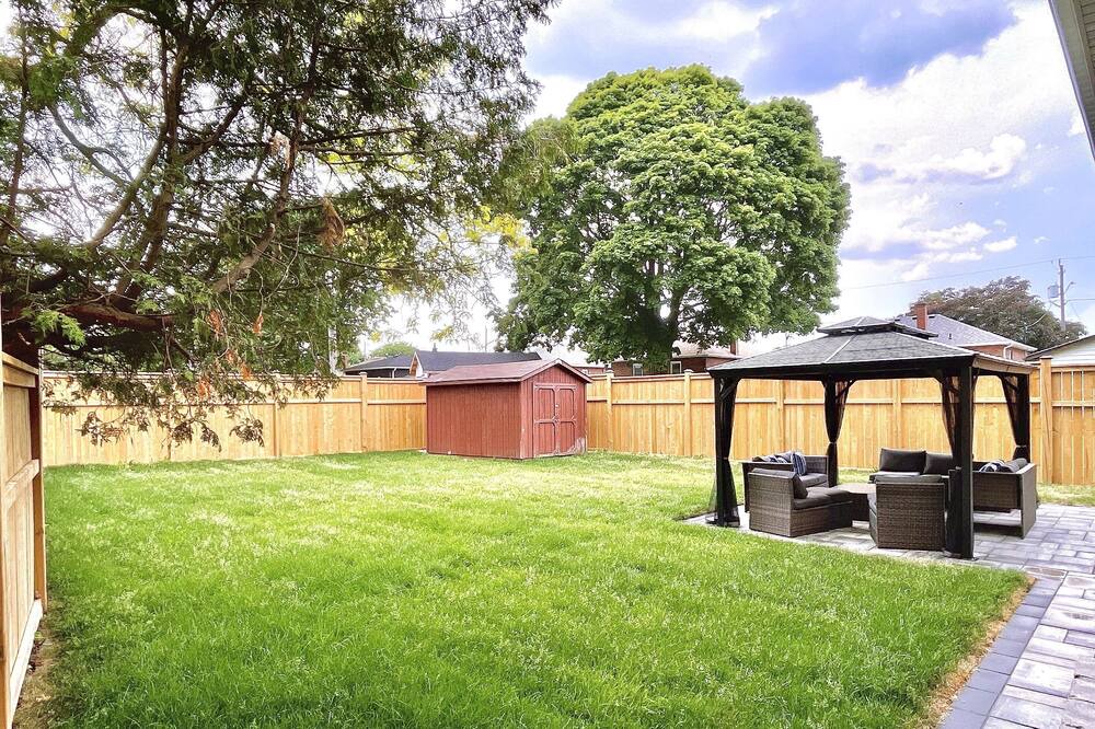 Photo of Outdoor in Bowmanville
