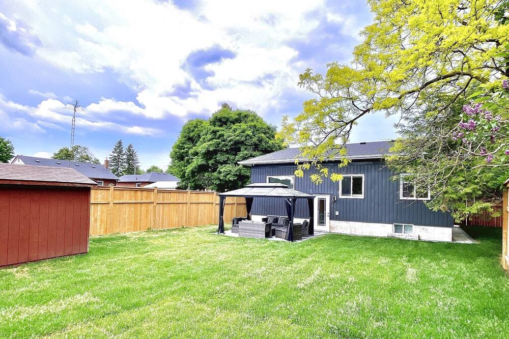 Photo of Outdoor in Bowmanville