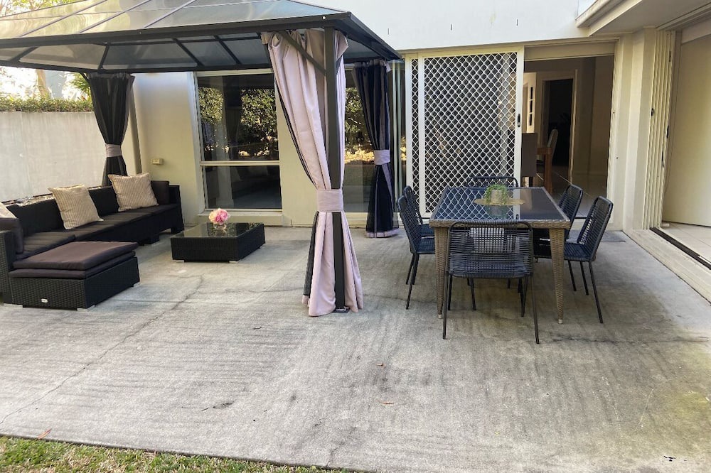 Photo of Outdoor in Biggera Waters