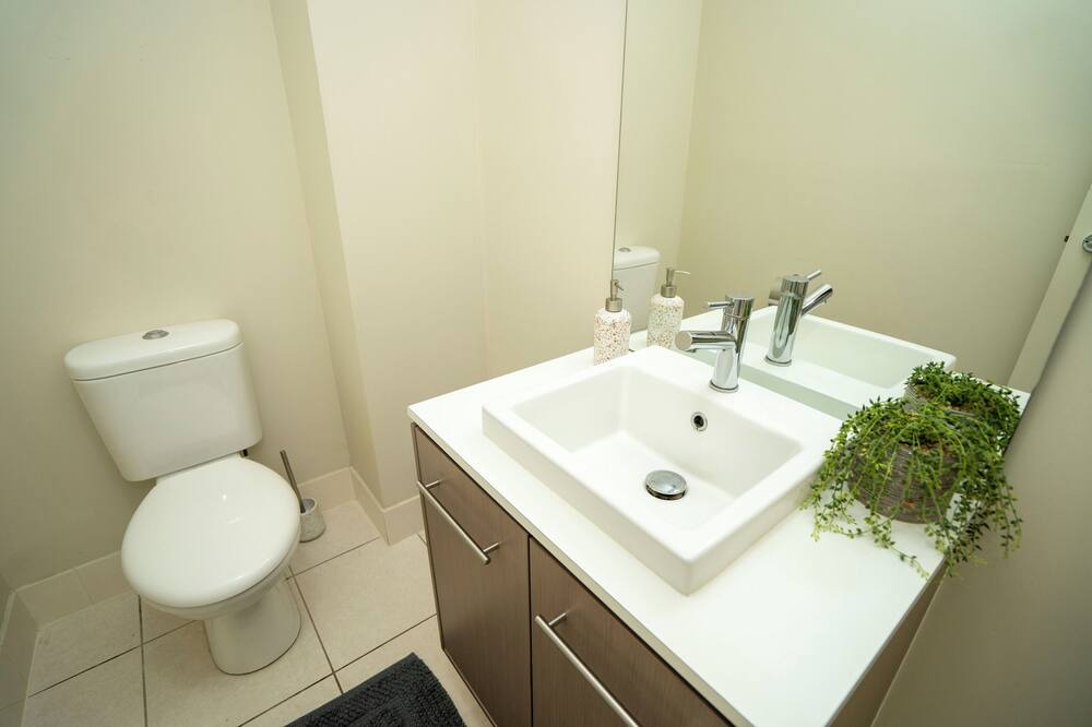 Photo of Bathroom in Biggera Waters