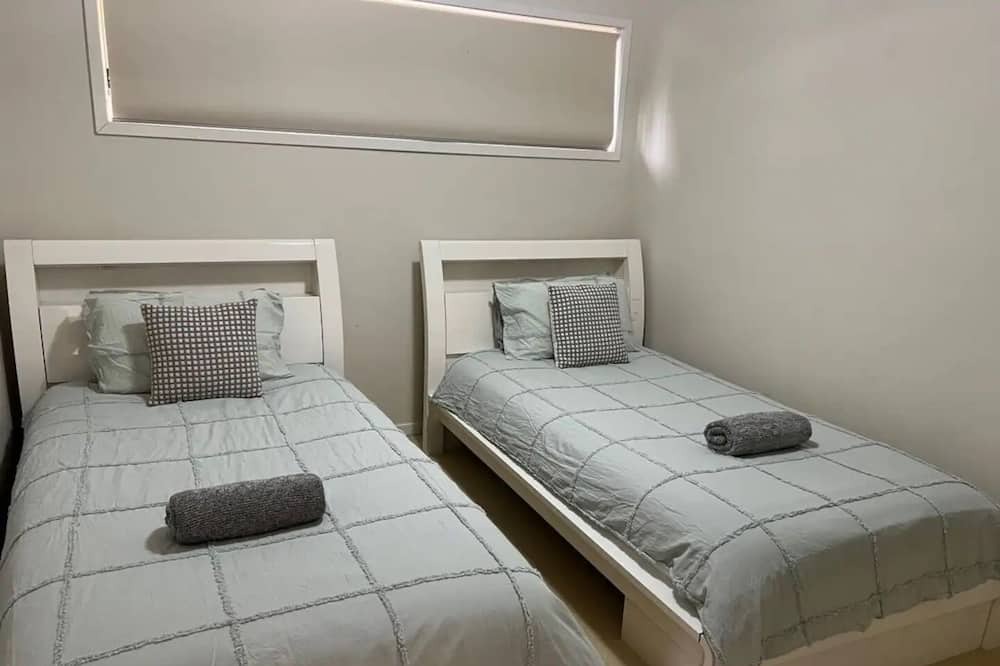 Photo of Bedroom in Biggera Waters