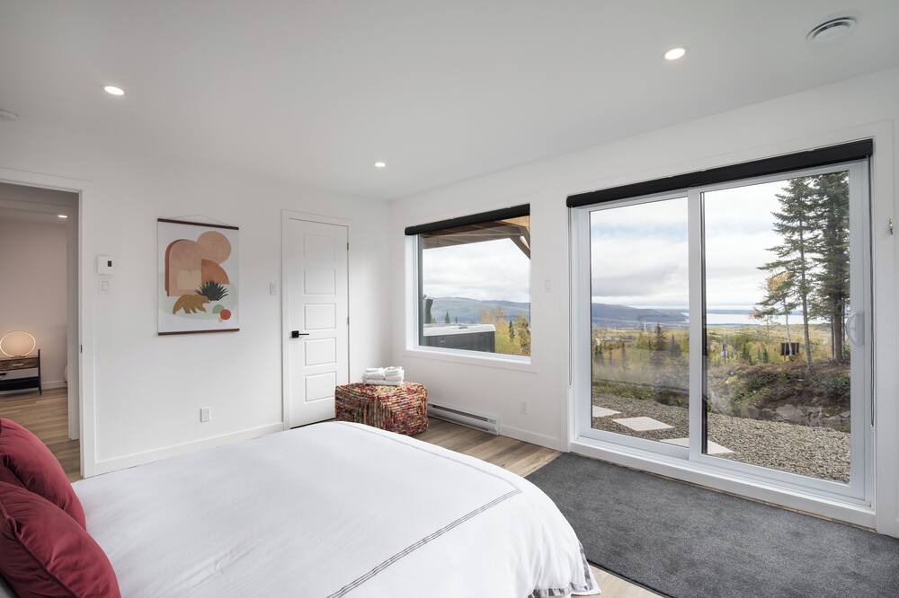 Photo of Bedroom in Baie-St-Paul