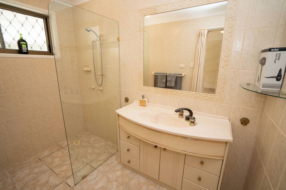 Photo of Bathroom in Runaway Bay