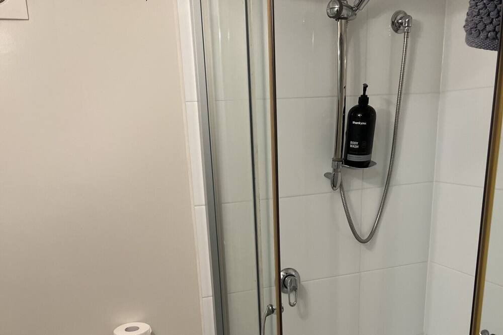 Photo of Bathroom in Runaway Bay