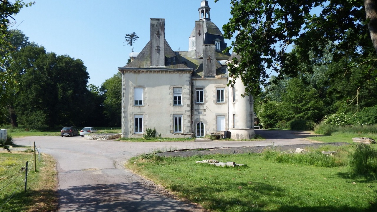 Photo of Buildings in Montauban-de-Bretagne