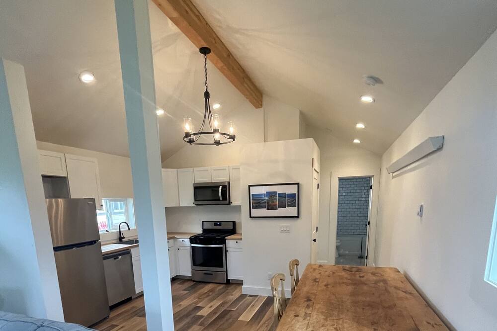 Photo of Livingroom in Victor