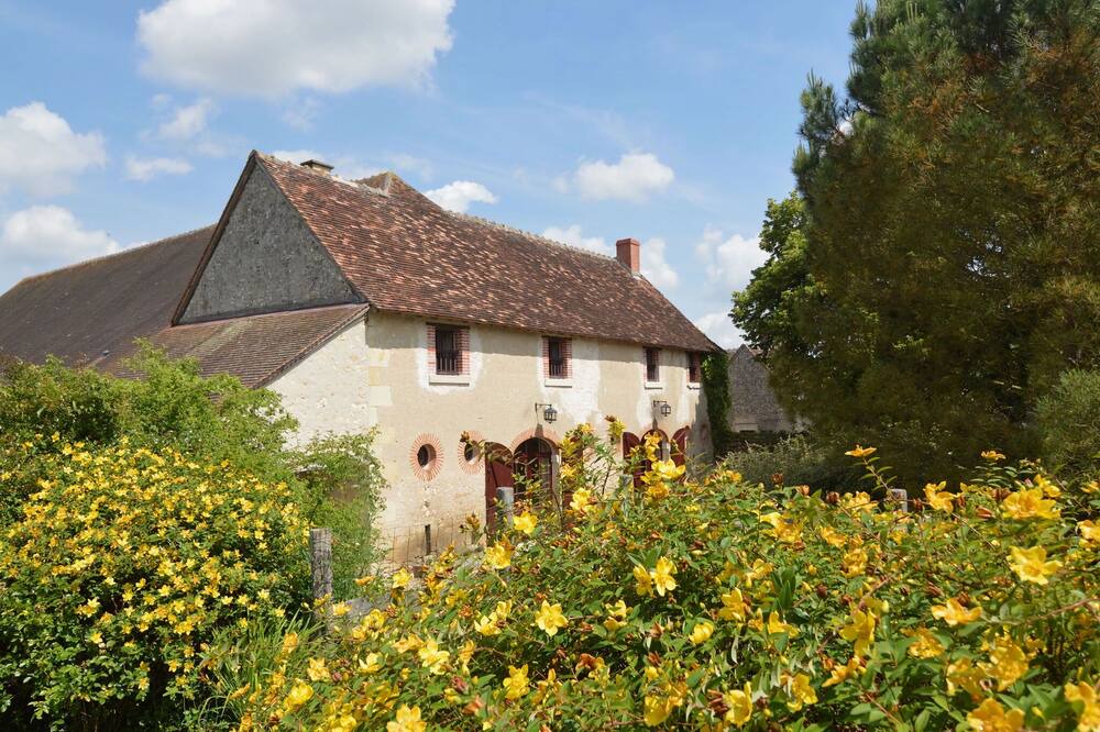 Photo of Outdoor in Neons Sur Creuse